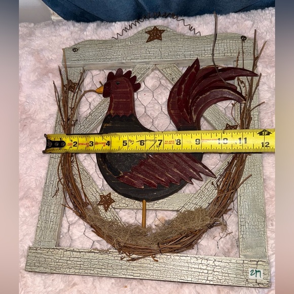 NWOT’s Rustic Rooster Wall Decor - Picture 7 of 13